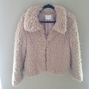 Furry/Plush/Teddy Jacket/Coat - Beige/Tan - M